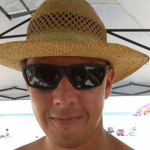 Meet your Posher, Jonathan